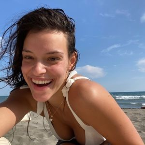 Meet your Posher, Bernadete